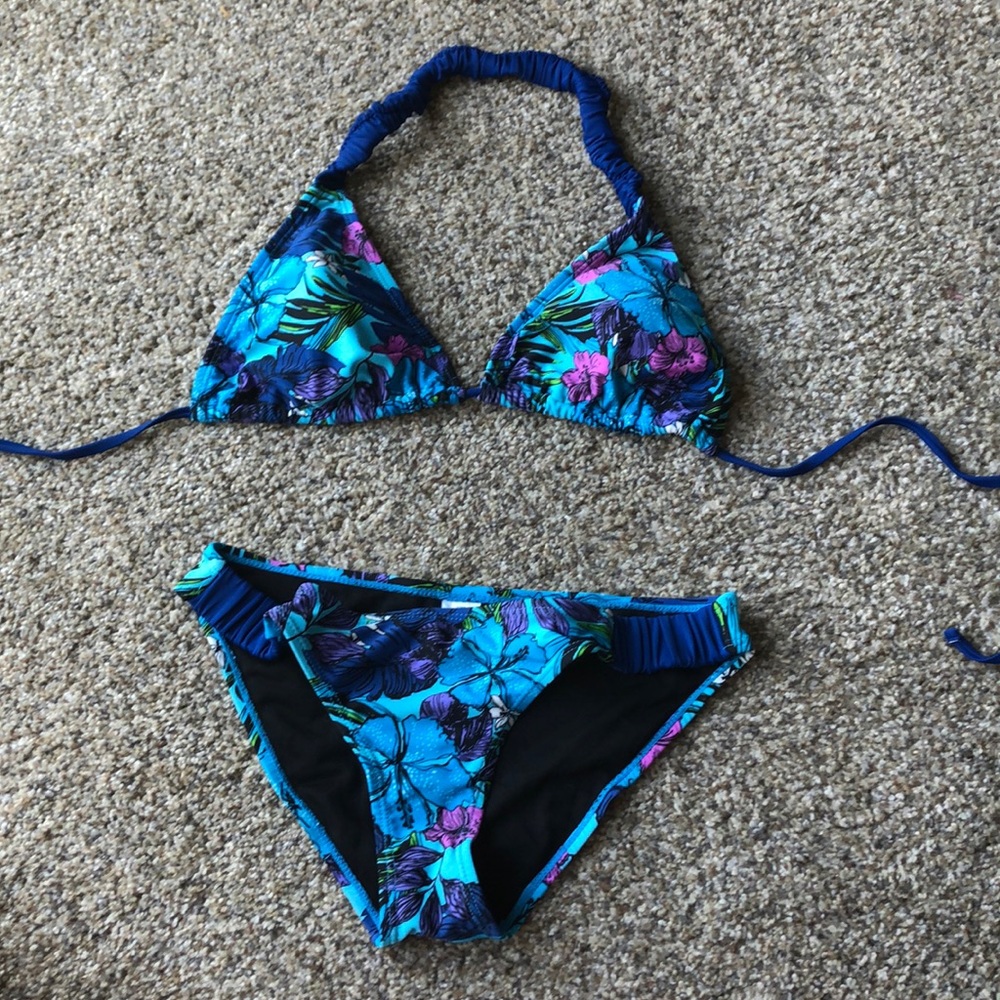 Forever 21 blue floral bikini